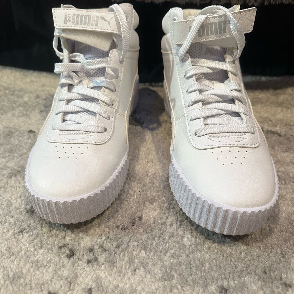Puma Carina Sneakers